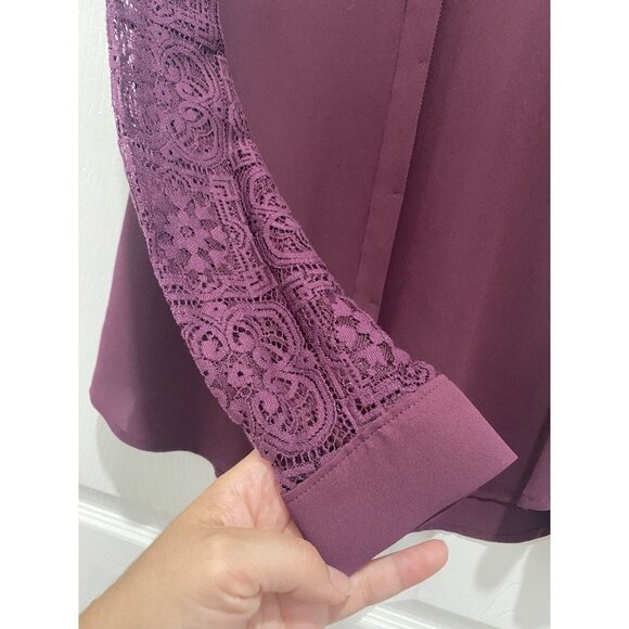 3/$15 SALE - Ann Taylor Loft Button Down Embroidered Long Sleeve Blouse Sz XS - Picture 4 of 9